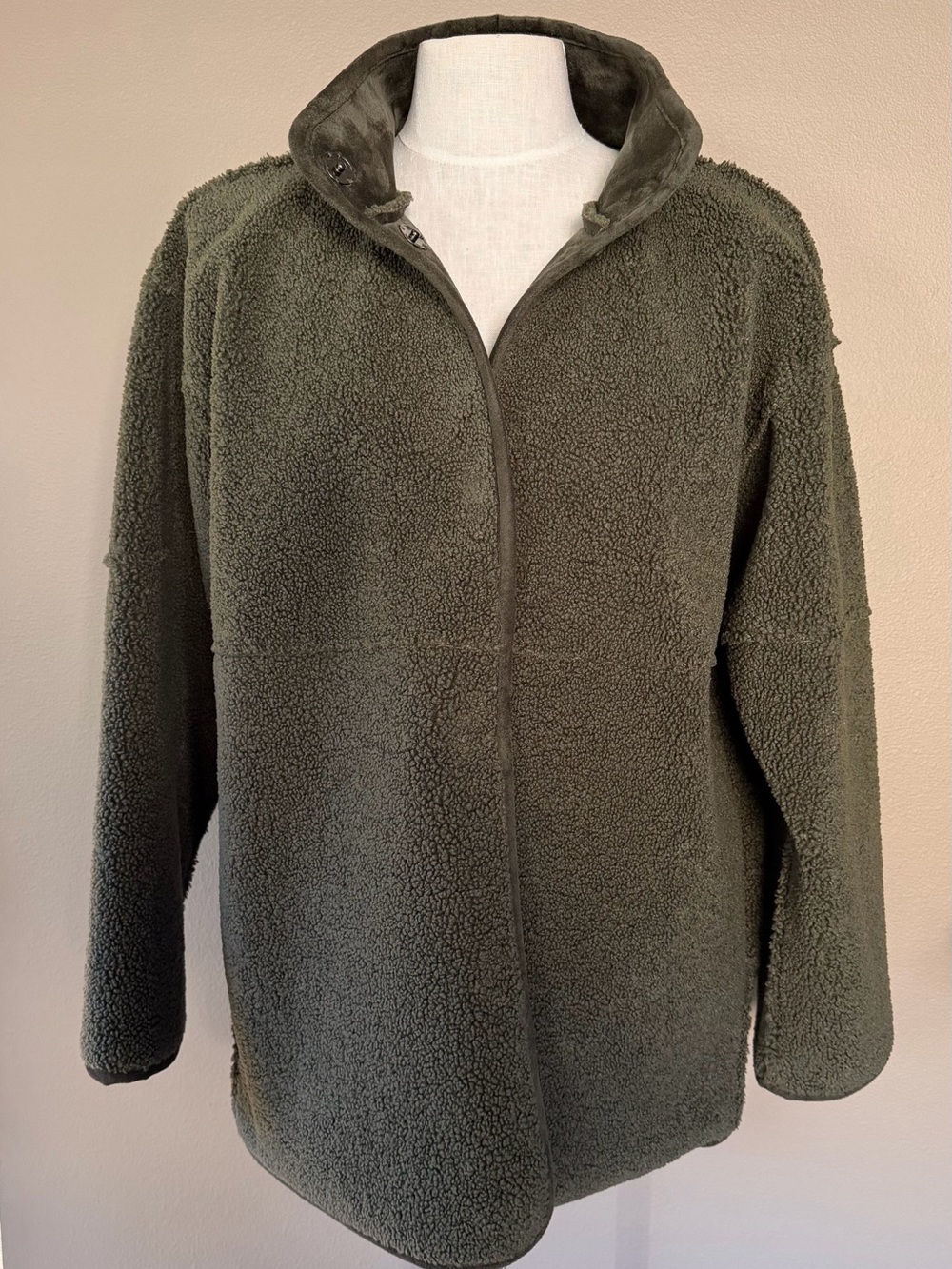 Velvet Women’s Sherpa Jacket - Olive